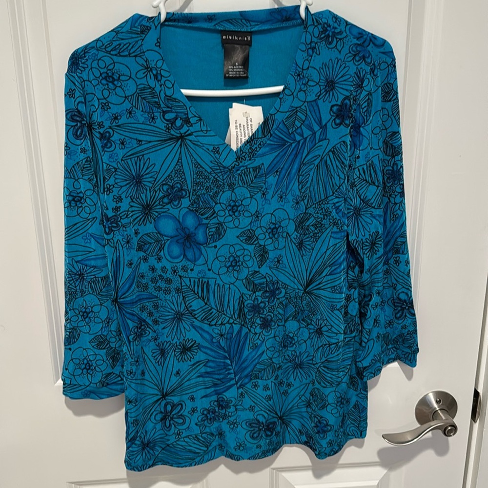 Citiknits Top Size S NWT